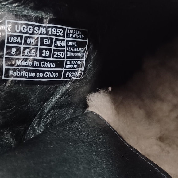 Ugg Australia Vivica 1952 black leather studded mule clog shoes  women's sz 8 - Picture 3 of 8